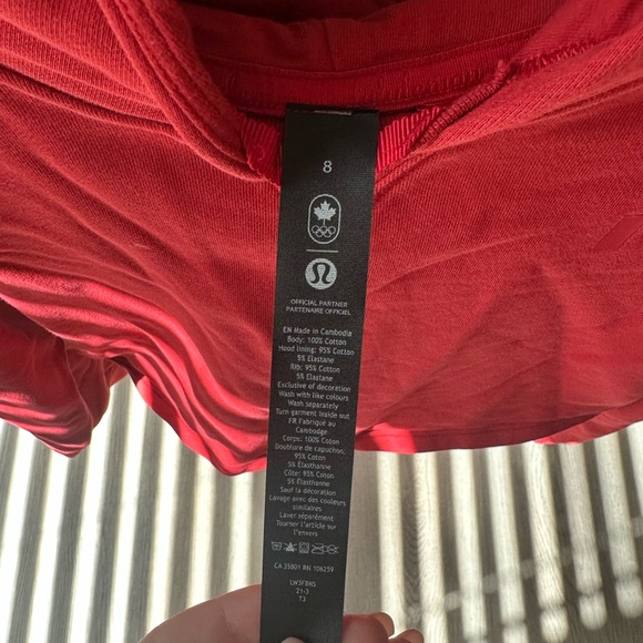 Lululemon Olympic Team Canada All Yours
Red Cropped Hoodie - Picture 9 of 9